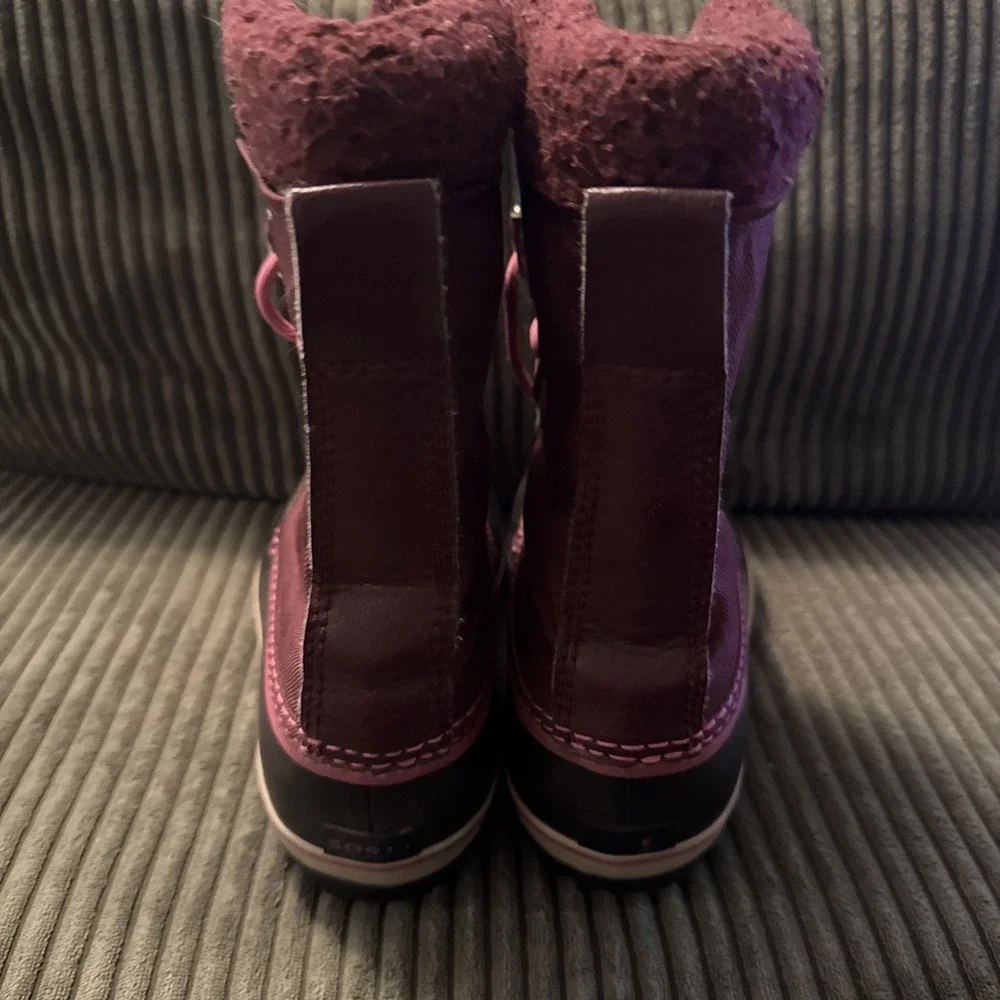Sorel Womens ‎ Purple Waterproof Insulated Lace Up Ankle Snow Winter Boots 6